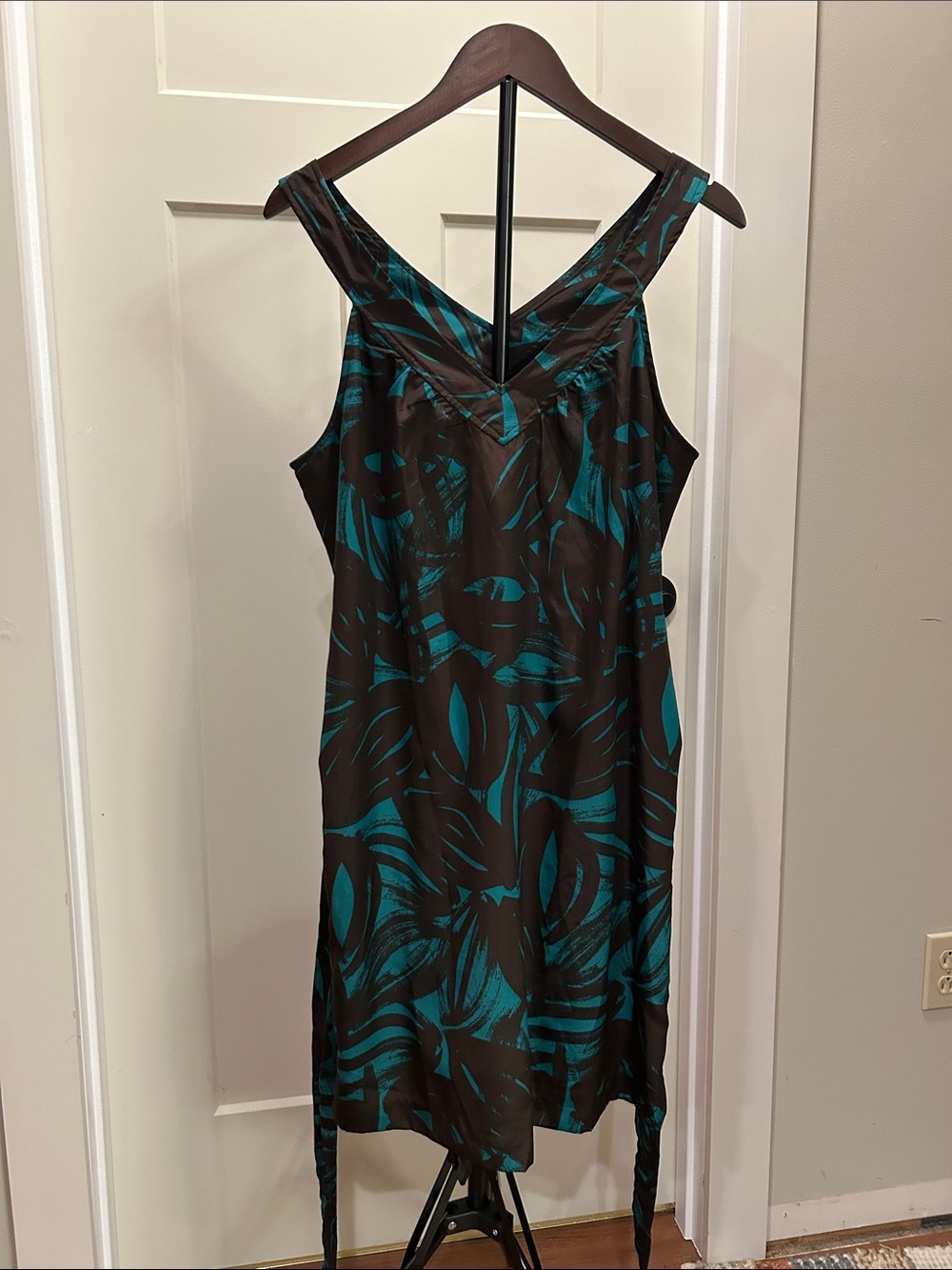 Banana Republic Teal and Brown Sleeveless Midi Dress